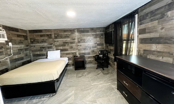 Mobile Hotel | BEVERLY MOTEL