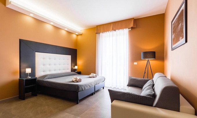 Vasto House | BH Napoli Railway - Nocciola