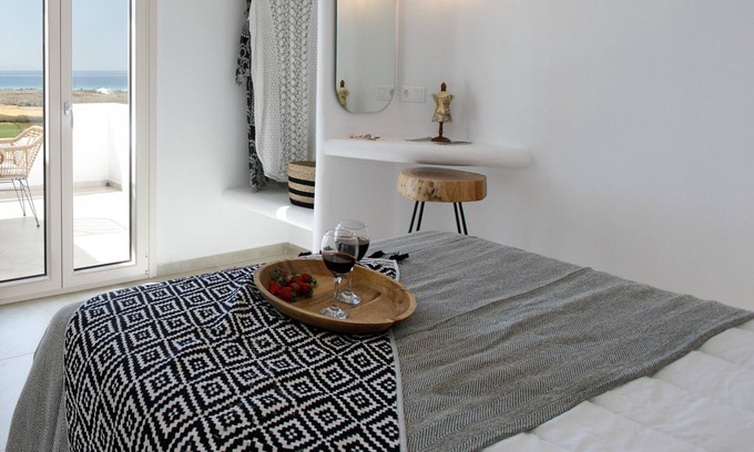 Mikri Vigla Apartment | BH402 - C - Suite Naxos