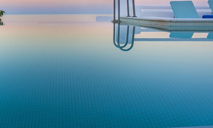 Kamari Villa | BH602 - C - Villa Santorini /coordinates: 36.439803, 25.446853