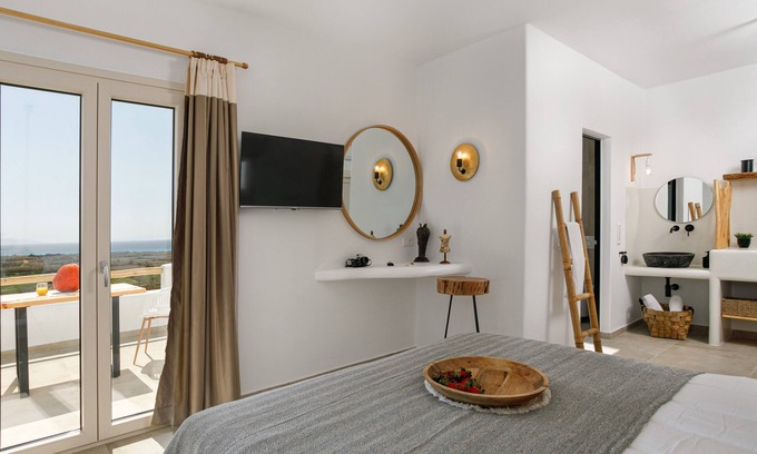 Mikri Vigla Apartment | BH850 - C - Suite Naxos
