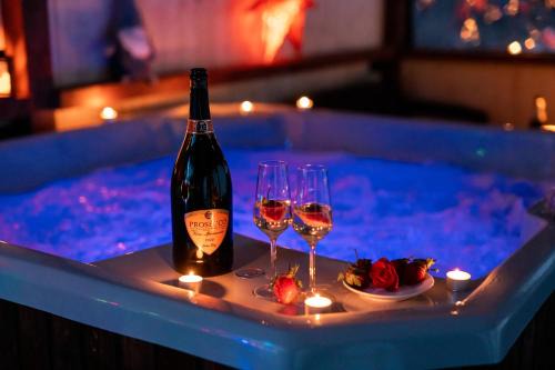 Ustrzyki Dolne House | Bieszczadzkie Tarasy - Domki z Jacuzzi na wyłaczność