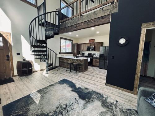 Tri-Cities House | Big Bear near Canyon Lakes