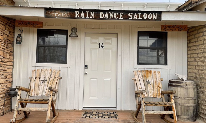 Study Butte-Terlingua Hotel | Big Bend Lodging at Ten Bits Ranch | Room #14 - The Saloon