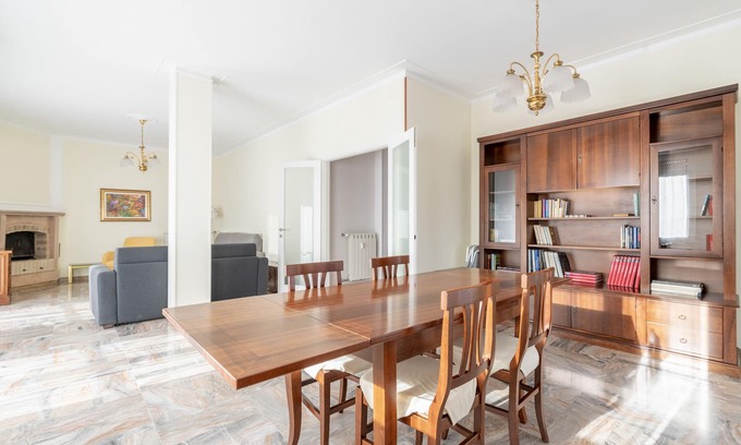 Finalborgo Apartment | Big bright apartment for max. 8 people with 4 bedrooms and 2 bathrooms