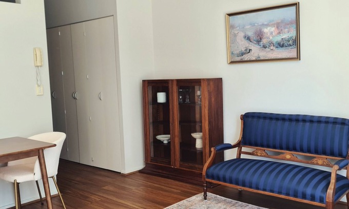 Perth Apartment | Big City Life - you are the centre !