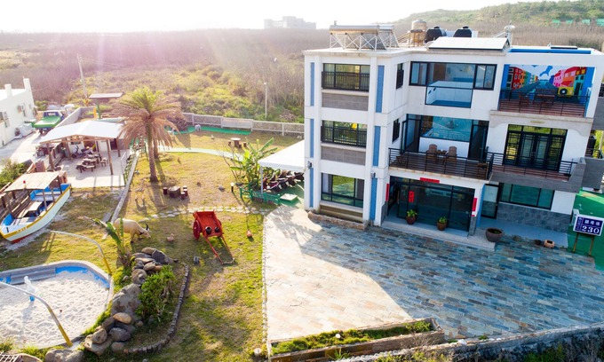 Magong House | Big Fish House