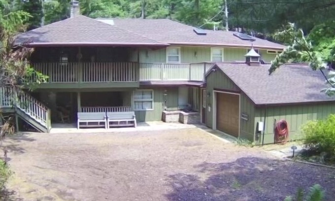 Mount Gretna House | Big house, big yard, close to everything in Mount Gretna!