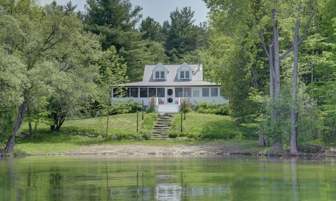 Rideau Lakes Cottage | Big Rideau Lake Waterfront Cottage with pristine beach!