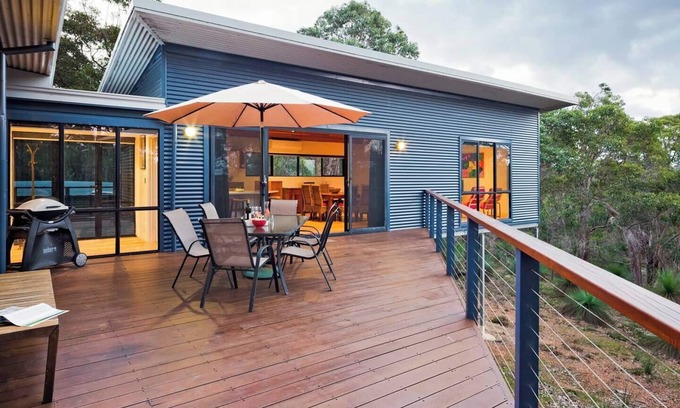 Quedjinup House | Big Rock Dreaming Bush Retreat w Stylish Comforts