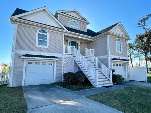 Willoughby Spit House | Big Waterfront House with Amazing View and Swim Deck home