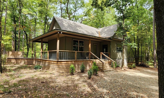 Whitesboro Cabin | Billy Creek cabin | ATV trails | hot tub | firepit