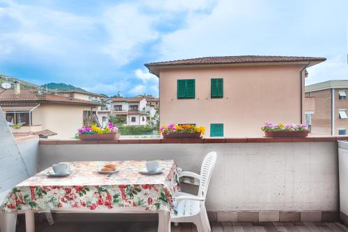 Porto Azzurro Apartment | Bilocale Lazely - Goelba