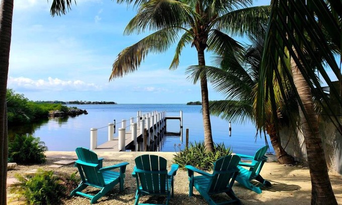 Marathon House | Bird of Paradise ~ Private Pool Home Directly on the Water!