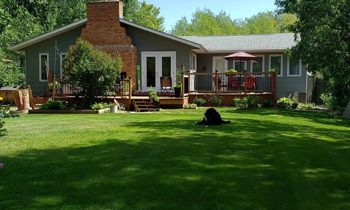Sandy Hook House | Birdie On Eight-full house just 5 mins from the beach!