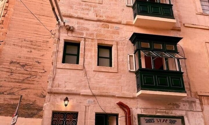 Senglea House | Birgu Square House By Holi
