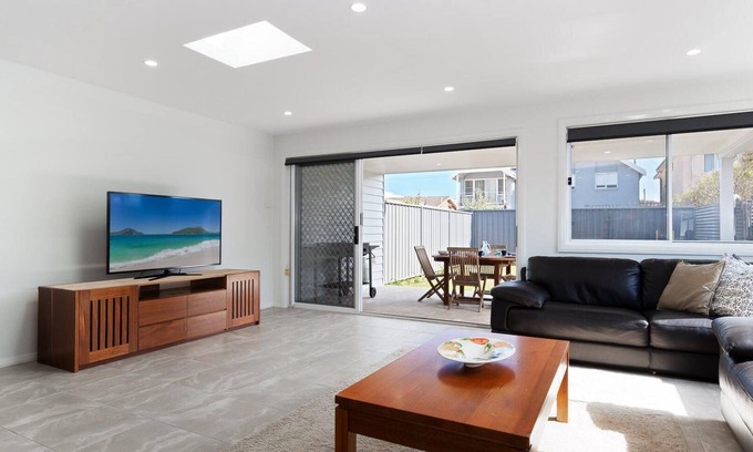 Anna Bay House | Birubi Breezes, 2/7 Fitzroy St - Large Duplex with Air Con, WIFI & 5 minute walk to the beach