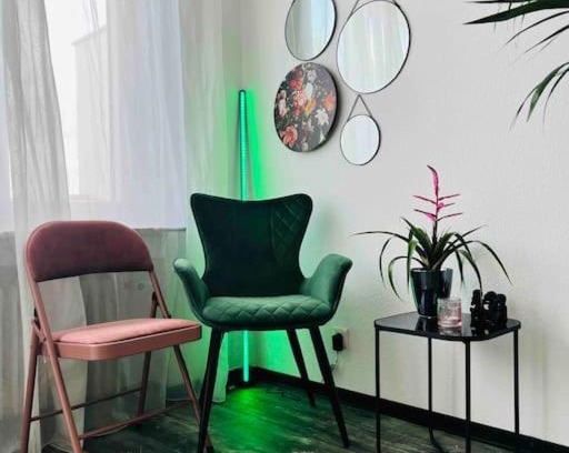 Am Homburg Apartment | Blühendes Balkonwohnung mit Traumaussicht