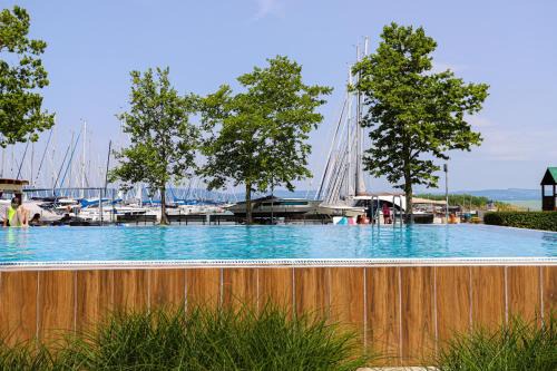 Balatonlelle Apartment | BL Lakeview Apartman with Pool