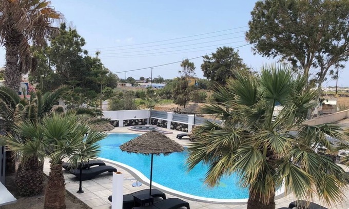 Perivolos Hotel | Black Coast Hotel Santorini