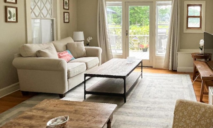 Manchester-by-the-Sea House | Black Cove Cottage