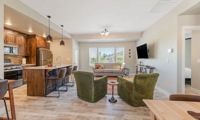 Cedar City Condo | BLACK SHEEP INN Newly Constructed Hampshire #3 of 4 Units