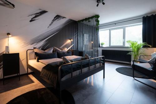 Kappel Apartment | Black & White Apartment - Balkon, Netflix, Nespresso, Zentral, Messe
