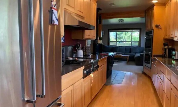 Sequim House | Blackberry Hill-Family Friendly! Spa, Olympic Nat.Park-lots of fun things to do.