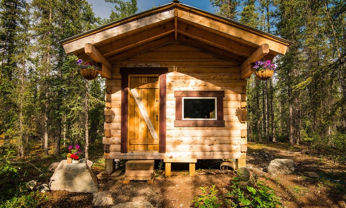 McCarthy Cabin | Blackburn Cabins