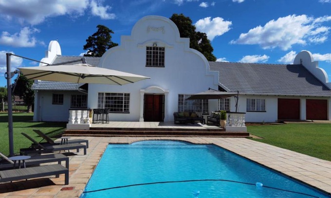 Thembisile Apartment | Blackwood Eco Lodge