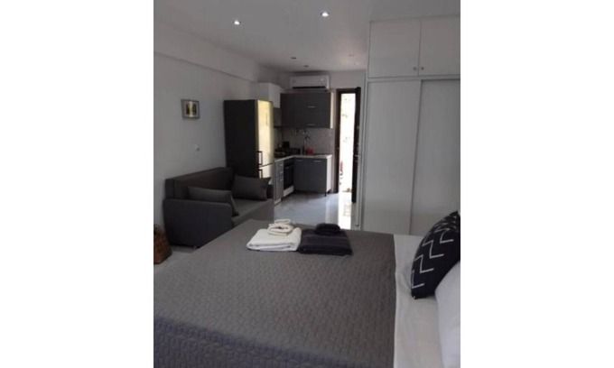 Loutraki-Agioi Theodoroi Apartment | BLE PROPERTY ATLAS- Superior Studio