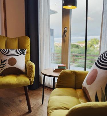 Santa Maria e Sao Miguel Apartment | Blissful Garden Studio