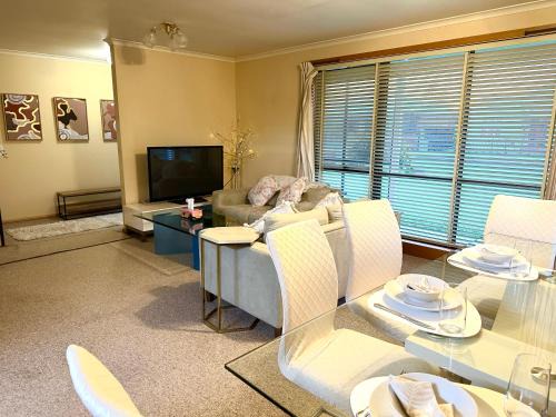 Devonport House | Blissful in Devonport town