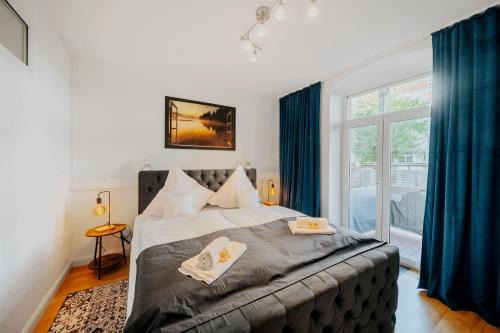 Dessauer Straße Apartment | BlissPlace 3 Zi Premium Apartment nahe GETEC Arena mit Kingsize Betten und Balkon