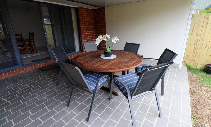 Bellmere House | BLK Stays Guest House Deluxe Front Unit Bellmere
