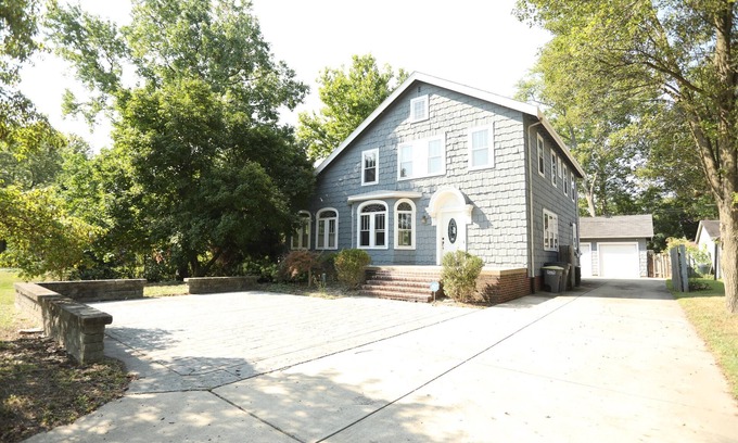 West Lafayette House | Blocks from Purdue, Ross-Ade, Mackey, Samara House, Birck Golf Complex