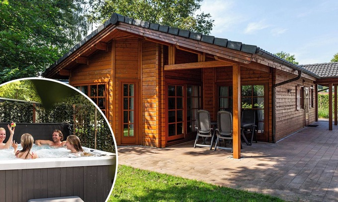 Cromvoirt Ski Chalet | ✓ Blokhut II at Résidence de Leuvert ✓ Holiday home for 4 persons ✓ Located near Den Bosch (Noord-Brabant) ✓ Near De IJzeren Man ✓ Book directly through the park