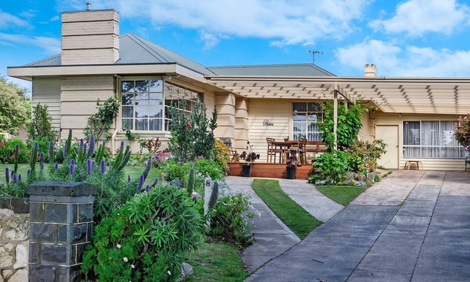 Port Fairy House | Bloom on Sackville Opt1