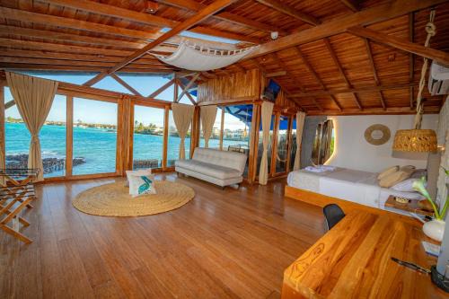 Bahia de la Academia Hotel | Blu Galapagos Sustainable Waterfront Lodge