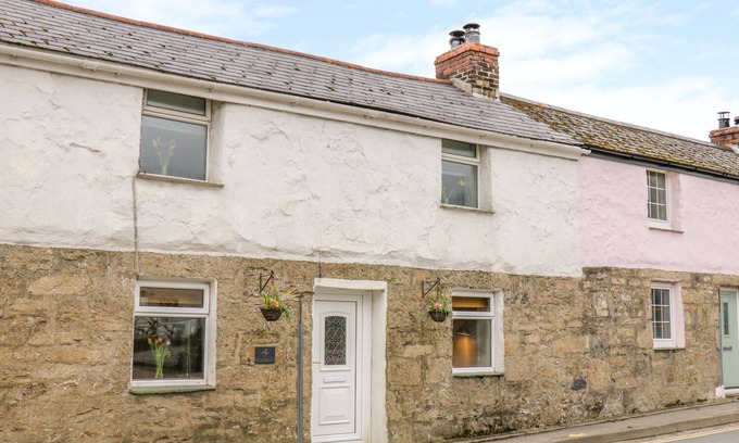 Fraddon Cottage | BLUE ANCHOR, family friendly, character holiday cottage in Fraddon