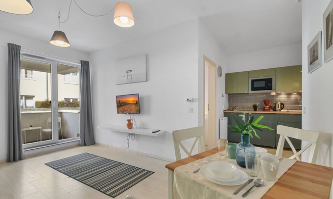 Brasov City Centre Apartment | Blue Apartment near Shopping City Brasov