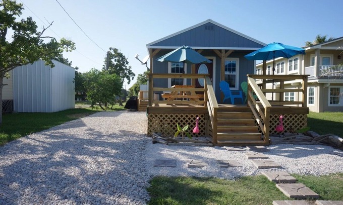 Port O Connor Cottage | BLUE BAY COTTAGE in Port O'Connor