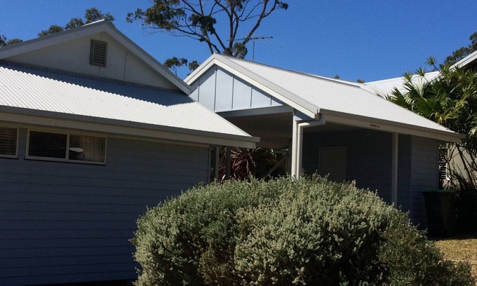 Scotts Head House | Blue Days by the sea