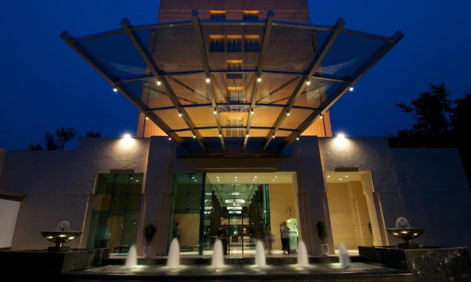 Koregaon Park Hotel | Blue Diamond Pune IHCL SeleQtions