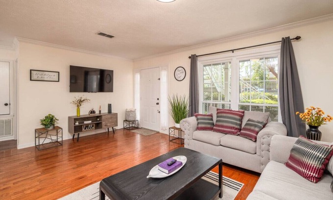 Starkville Apartment | Blue Diamond Retreat