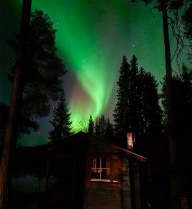 Ylitornio Ski Chalet | Blue Moment at the Arctic Circle- Forest, beach, activities