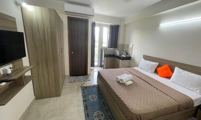Gurugram Hotel | Blue Moon Residency