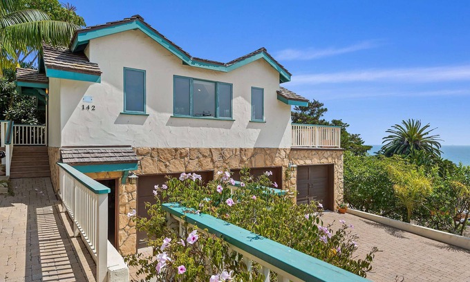 Summerland House | Blue Ocean View Retreat | Minutes to Beach