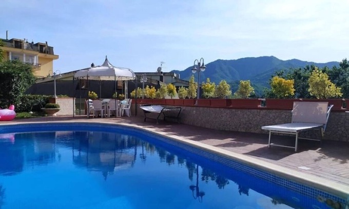 Pellezzano Apartment | Blue - Relaxation near Salerno, Pompeii &Amalfi