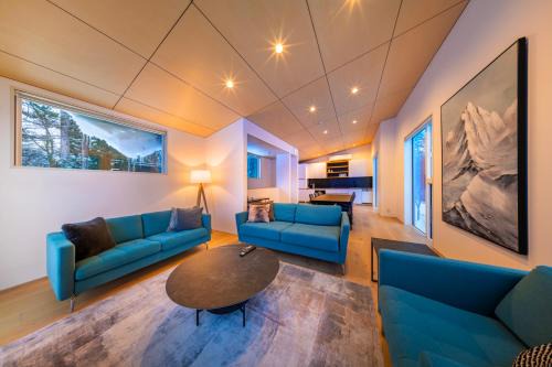 Echo Land Ski Chalet | Blue River Chalets by The Hakuba Collection
